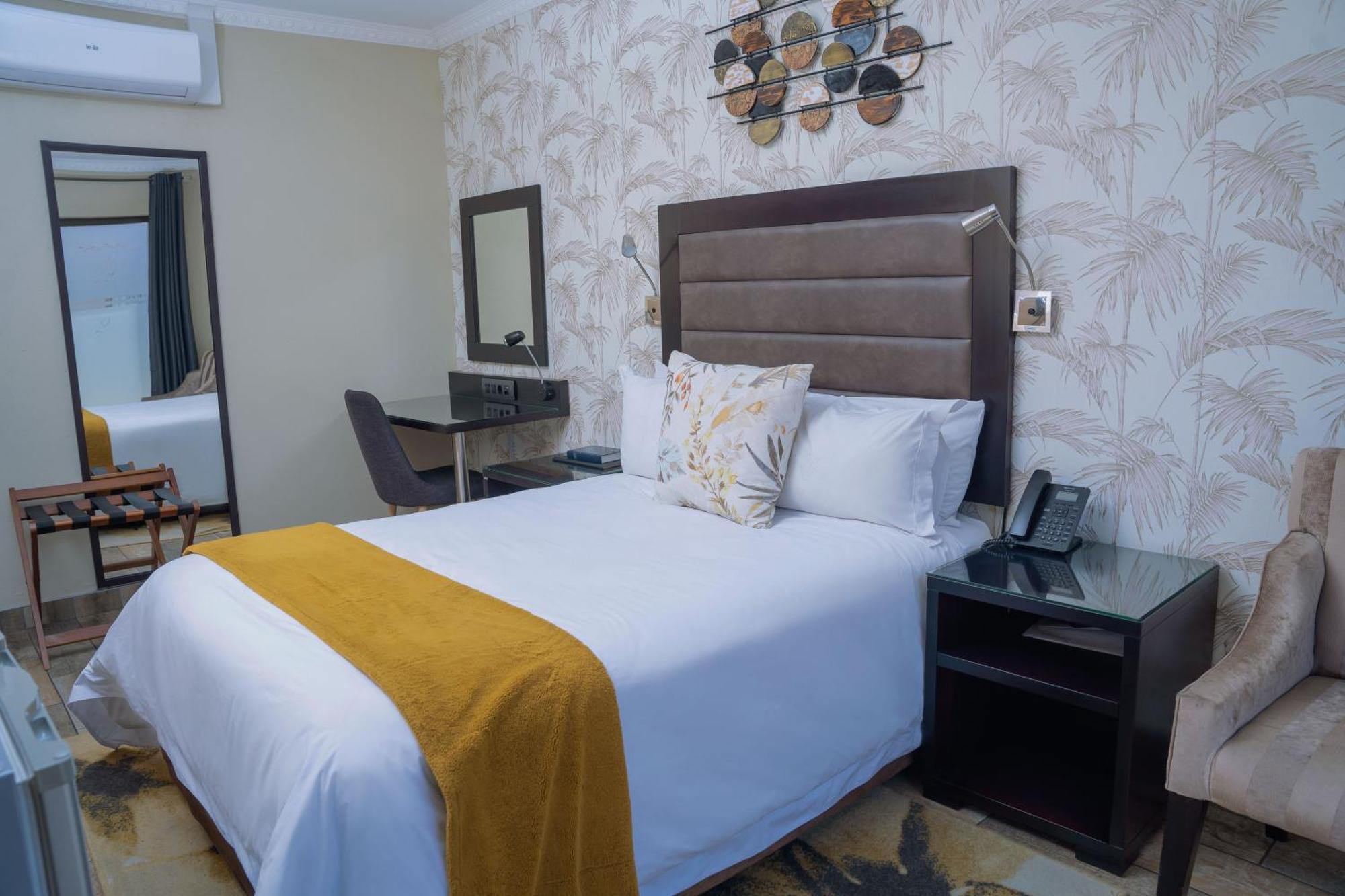 Q'S Boutique Stay Standerton Eksteriør bilde